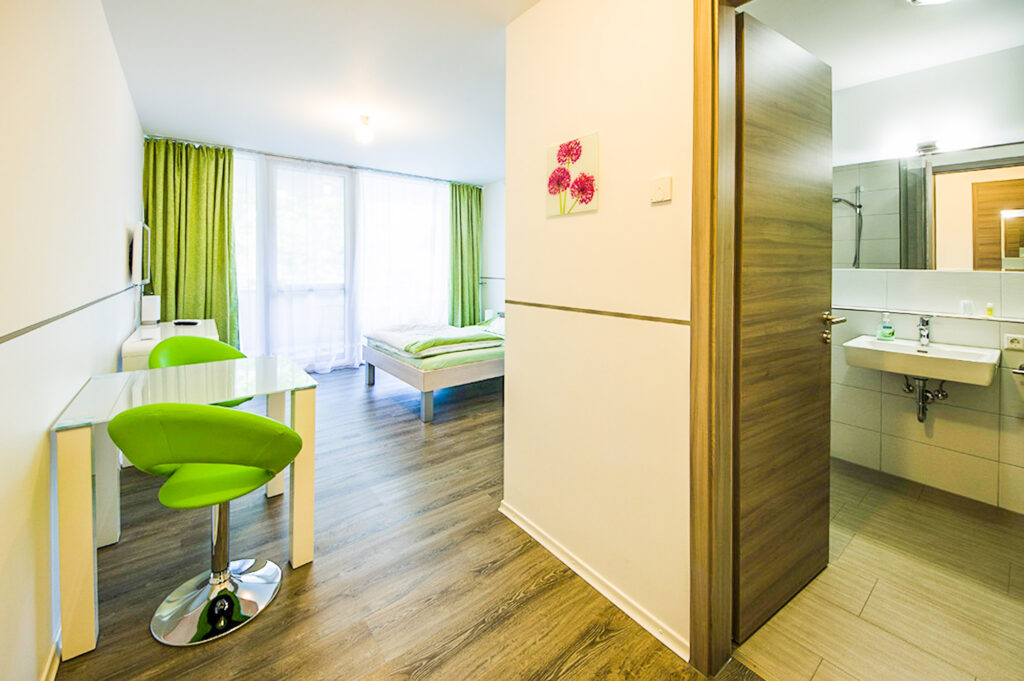 Apartment 5: separates Schlafzimmer und Balkon